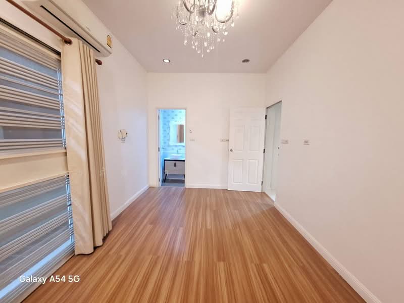 3-BRM Home in Udon Thani: Prime Location & Renovated Comfort, Udon Thani, Mak Khaeng, Muang Udon Thani, Udon Thani, 3 Bedrooms, 136 sqm, Single Detached House For Sale, by วีรภัทรา ดาร์เปอร์, 500478205 - DDproperty.com
