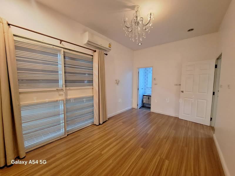 3-BRM Home in Udon Thani: Prime Location & Renovated Comfort, Udon Thani, Mak Khaeng, Muang Udon Thani, Udon Thani, 3 Bedrooms, 136 sqm, Single Detached House For Sale, by วีรภัทรา ดาร์เปอร์, 500478205 - DDproperty.com