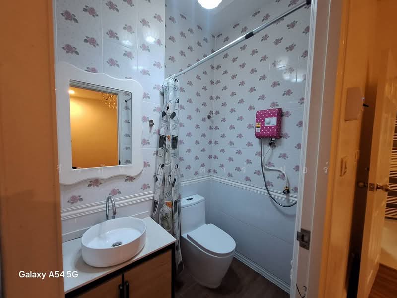 3-BRM Home in Udon Thani: Prime Location & Renovated Comfort, Udon Thani, Mak Khaeng, Muang Udon Thani, Udon Thani, 3 Bedrooms, 136 sqm, Single Detached House For Sale, by วีรภัทรา ดาร์เปอร์, 500478205 - DDproperty.com