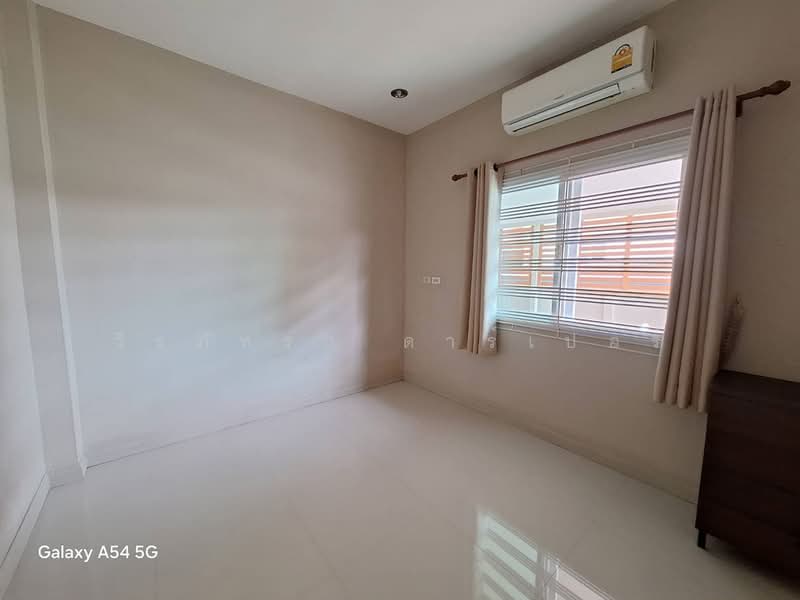 บ้านในอุดรธานี ตกแต่งใหม่พร้อมอยู่ ใกล้แหล่งความสะดวก, อุดรธานี, หมากแข้ง, เมืองอุดรธานี, อุดรธานี, 136 ตร.ม., บ้านเดี่ยว ขาย, โดย วีรภัทรา ดาร์เปอร์, 500478205 - DDproperty.com