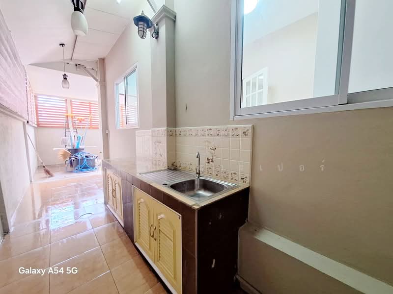 3-BRM Home in Udon Thani: Prime Location & Renovated Comfort, Udon Thani, Mak Khaeng, Muang Udon Thani, Udon Thani, 3 Bedrooms, 136 sqm, Single Detached House For Sale, by วีรภัทรา ดาร์เปอร์, 500478205 - DDproperty.com