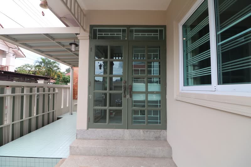3-BRM Home in Udon Thani: Prime Location & Renovated Comfort, Udon Thani, Mak Khaeng, Muang Udon Thani, Udon Thani, 3 Bedrooms, 136 sqm, Single Detached House For Sale, by วีรภัทรา ดาร์เปอร์, 500478205 - DDproperty.com
