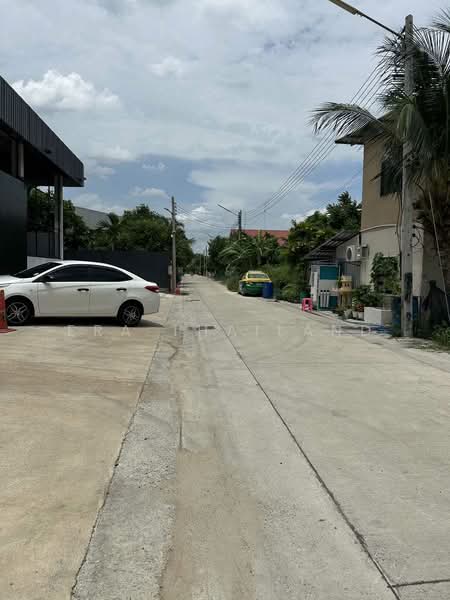 หอพักลำลูกกา ปทุมธานี, Pathum Thani, Khu Khot, Lam Luk Ka, Pathum Thani, , 182 sqm, Business For Sale, by ERA Thailand, 500478225 - DDproperty.com
