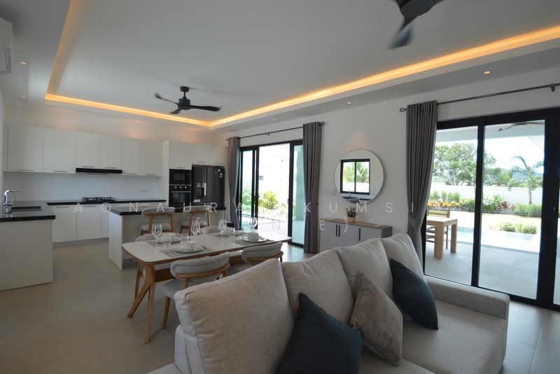 Highland Villas 3, Prachuap Khiri Khan, Hin Lek Fai, Hua Hin, Prachuap Khiri Khan, 4 Bedrooms, 270 sqm, Villa For Sale, by Aonaurai Kumsing (Annie), 500478238 - DDproperty.com