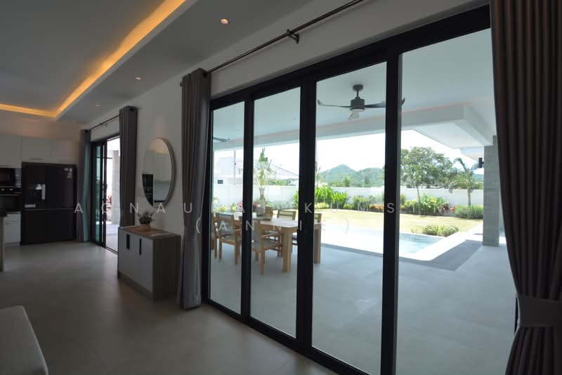 Highland Villas 3, Prachuap Khiri Khan, Hin Lek Fai, Hua Hin, Prachuap Khiri Khan, 4 Bedrooms, 270 sqm, Villa For Sale, by Aonaurai Kumsing (Annie), 500478238 - DDproperty.com