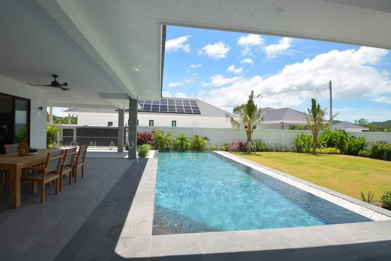 Highland Villas 3 : ไฮแลนด์ วิลล่า 3, ประจวบคีรีขันธ์, หินเหล็กไฟ, หัวหิน, ประจวบคีรีขันธ์, 270 ตร.ม., วิลล่า ขาย, โดย Aonaurai Kumsing (Annie), 500478238 - DDproperty.com