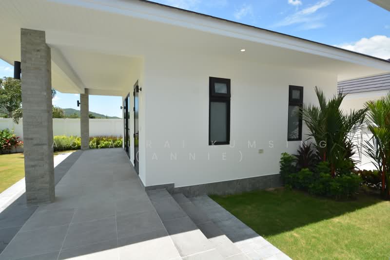 Highland Villas 3, Prachuap Khiri Khan, Hin Lek Fai, Hua Hin, Prachuap Khiri Khan, 4 Bedrooms, 270 sqm, Villa For Sale, by Aonaurai Kumsing (Annie), 500478238 - DDproperty.com