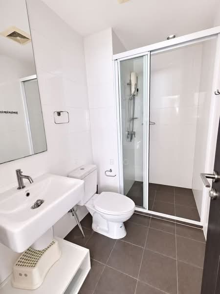 The Base Park East Sukhumvit 77, Bangkok, 99 Soi Pridi Banomyong 2, Phra Kanong Nua, Watthana, Bangkok, 2 Bedrooms, 50 sqm, Condo For Rent, by Boby Wei, 500478248 - DDproperty.com