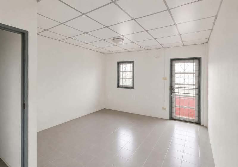 Supalak Lamlukka – Klong 7 : ศุภลักษณ์ ลำลูกกา คลอง 7, Pathum Thani, ถนนเลียบคลอง 7, Lam Luk Ka, Pathum Thani, 2 Bedrooms, 100 sqm, Townhouse For Sale, by กรกฤตย์ บุญสระ, 500478258 - DDproperty.com
