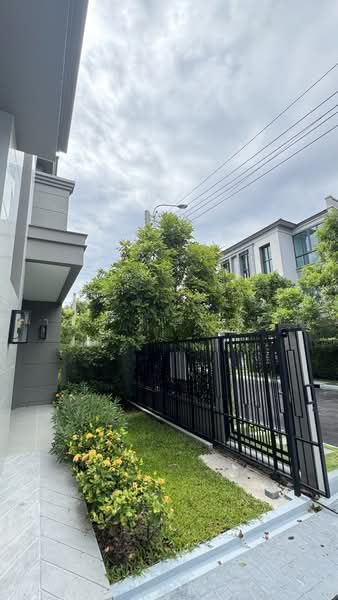 Baan Klang Muang Classe Sukhumvit 77 : บ้านกลางเมือง คลาสเซ่ สุขุมวิท 77, กรุงเทพ, ซอยอ่อนนุช 21, สวนหลวง, สวนหลวง, กรุงเทพ, 241 ตร.ม., บ้านเดี่ยว ขาย, โดย มาสสิณี ธนธัญนพรัตน์, 500478311 - DDproperty.com