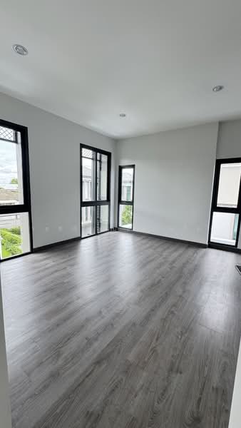 Baan Klang Muang Classe Sukhumvit 77 : บ้านกลางเมือง คลาสเซ่ สุขุมวิท 77, กรุงเทพ, ซอยอ่อนนุช 21, สวนหลวง, สวนหลวง, กรุงเทพ, 241 ตร.ม., บ้านเดี่ยว ขาย, โดย มาสสิณี ธนธัญนพรัตน์, 500478311 - DDproperty.com