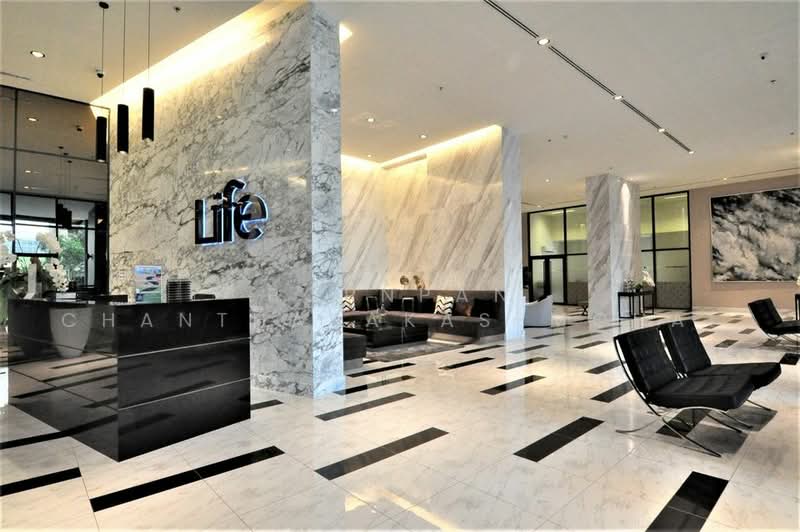 Life Asoke, Bangkok, Asoke-Dindang Road, Bang Kapi, Huai Khwang, Bangkok, 1 Bedroom, 30 sqm, Condo For Sale, by Pornpan Chantharakasemchai, 500478337 - DDproperty.com