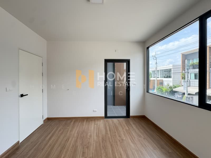 Baan Klang Muang Sukhumvit-Onnut, Bangkok, Soi On Nut 70/1, Prawet, Bangkok, 3 Bedrooms, 143 sqm, Townhouse For Sale, by HOME Real Estate Service, 500478353 - DDproperty.com