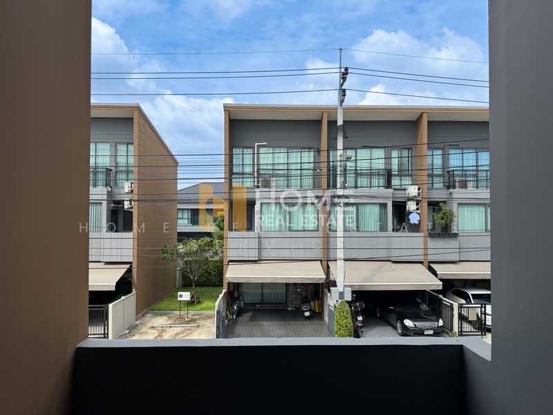 Baan Klang Muang Sukhumvit-Onnut : บ้านกลางเมือง สุขุมวิท อ่อนนุช, กรุงเทพ, Soi On Nut 70/1, ประเวศ, กรุงเทพ, 143 ตร.ม., ทาวน์เฮ้าส์ ขาย, โดย HOME Real Estate Service, 500478353 - DDproperty.com