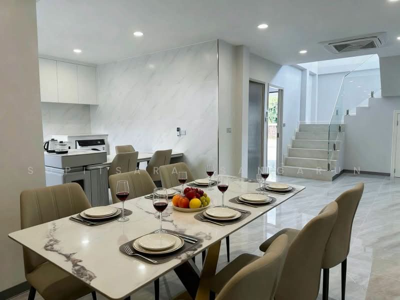 7-BR Villa, Chon Buri (Pattaya), Nong Pru, Bang Lamung (Pattaya), Chon Buri (Pattaya), 7 Bedrooms, 340 sqm, Villa For Sale, by Supitsara Sangarun, 500478382 - DDproperty.com