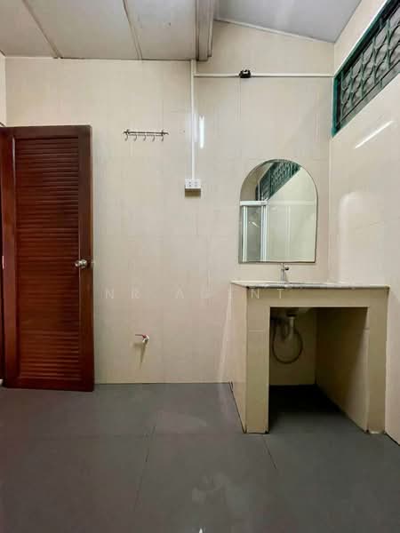 Prachakornthai Village Ladproa 93, Bangkok, Khlong Chaokhun Sing, Wang Thonglang, Bangkok, 3 Bedrooms, 100 sqm, Townhouse For Sale, by NR AGENT, 500478434 - DDproperty.com