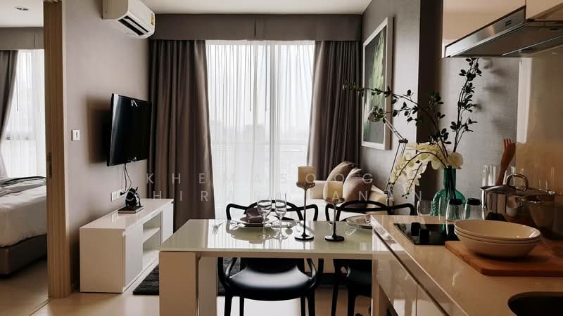 Rhythm Sukhumvit 42, Bangkok, Soi Sukhumvit 42, Sukhumvit Road, Phra Kanong, Khlong Toei, Bangkok, 1 Bedroom, 35 sqm, Condo For Rent, by Khemasooch Chiraburanan, 500478442 - DDproperty.com