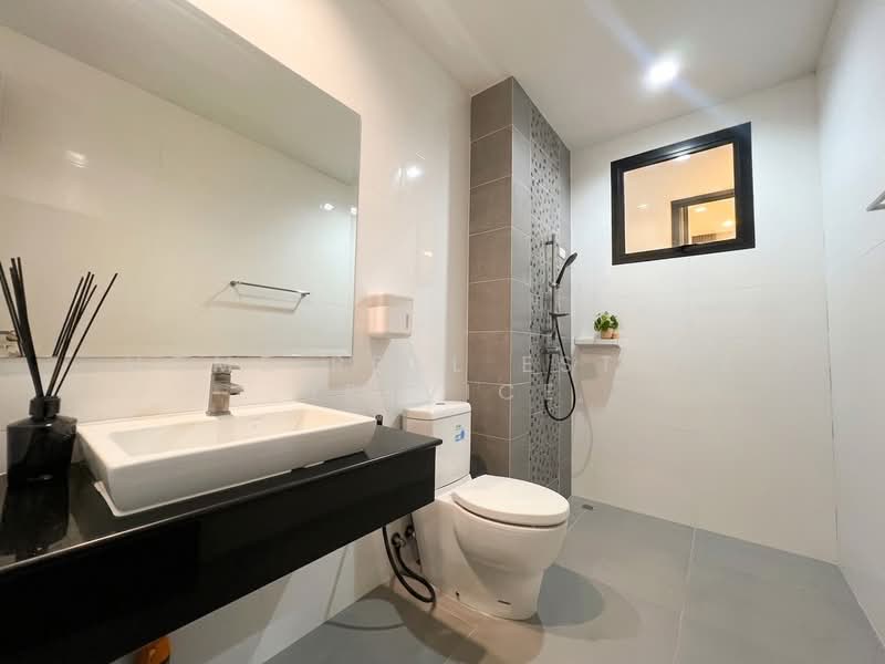 Sammakorn Chaiyapruek-Chaengwattana, Nonthaburi, Lahan, Bang Bua Thong, Nonthaburi, 4 Bedrooms, 207 sqm, Single Detached House For Sale, by HOME Real Estate Service, 500478444 - DDproperty.com