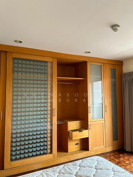 Siam Court Apartment, Bangkok, 130 ซอยสุขุมวิท 4 ถนนสุขุมวิท แขวง/เขตคลองเตย กทม., Khlong Toei, Bangkok, 1 Bedroom, 80 sqm, Apartment For Rent, by Khemasooch Chiraburanan, 500478458 - DDproperty.com