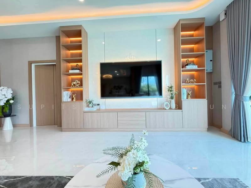 3-BR Villa, Chon Buri (Pattaya), Huai Yai, Bang Lamung (Pattaya), Chon Buri (Pattaya), 3 Bedrooms, 350 sqm, Villa For Sale, by Supitsara  Sangarun, 500478486 - DDproperty.com
