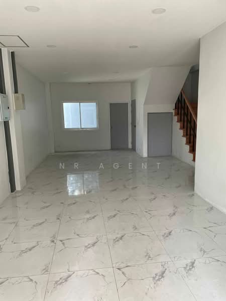 Hallmark 2 Prestige Sukhumvit 64, Bangkok, Soi Sukhumvit 64, Bang Chak, Phra Khanong, Bangkok, 4 Bedrooms, 400 sqm, Townhouse For Sale, by NR AGENT, 500478492 - DDproperty.com