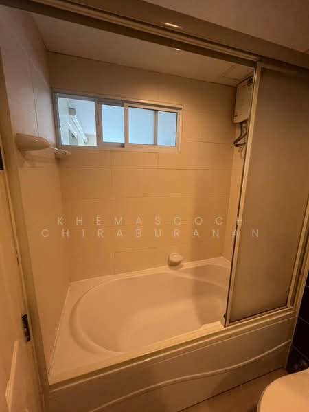 Lumpini Suite Sukhumvit 41, Bangkok, Soi Sukhumvit 41, Khlong Tan Nua, Watthana, Bangkok, 1 Bedroom, 52 sqm, Condo For Rent, by Khemasooch Chiraburanan, 500478499 - DDproperty.com
