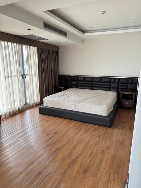 Baan Sukhumvit, Bangkok, Soi Napasap 5, Khong Tan, Khlong Toei, Bangkok, 3 Bedrooms, 250 sqm, Condo For Rent, by Phakawadee Jiramanee, 500478534 - DDproperty.com