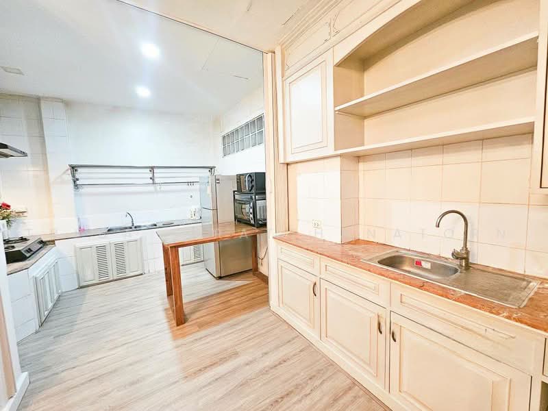 Baan Klang Krung Grande Vienna Rama 3, Bangkok, Rama 3 Road, Bang Pong Pang, Yan Nawa, Bangkok, 3 Bedrooms, 250 sqm, Townhouse For Rent, by TREBA - Ratthanatorn, 500478551 - DDproperty.com