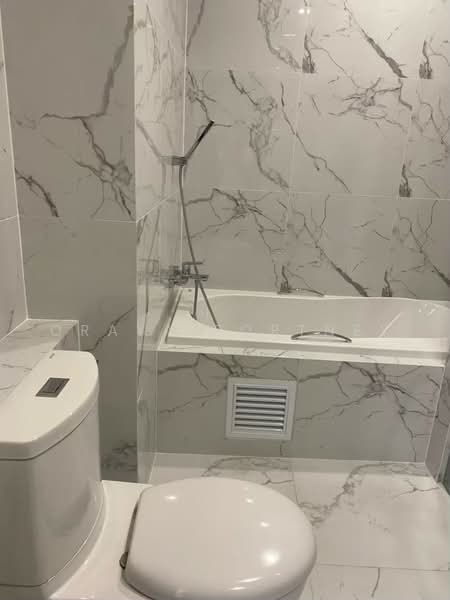 Quartz Residence, Bangkok, Khlong Toei, Bangkok, 2 Bedrooms, 82 sqm, Condo For Rent, by Oraya Fortney, 500478570 - DDproperty.com