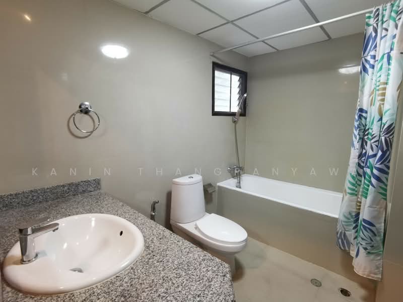 Regent on the Park 1, Bangkok, Soi Sukhumvit 26, Khong Tan, Khlong Toei, Bangkok, 3 Bedrooms, 250 sqm, Condo For Rent, by Kanin Thangpanyawa, 500478629 - DDproperty.com