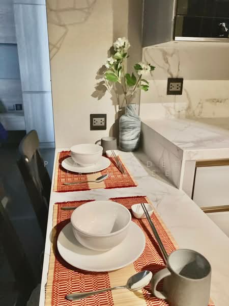 The Esse at Singha Complex, Bangkok, 1788 New Petchaburi Rd, Khlongtoei Nua, Watthana, Bangkok, 1 Bedroom, 35 sqm, Condo For Rent, by Phakawadee Jiramanee, 500478665 - DDproperty.com