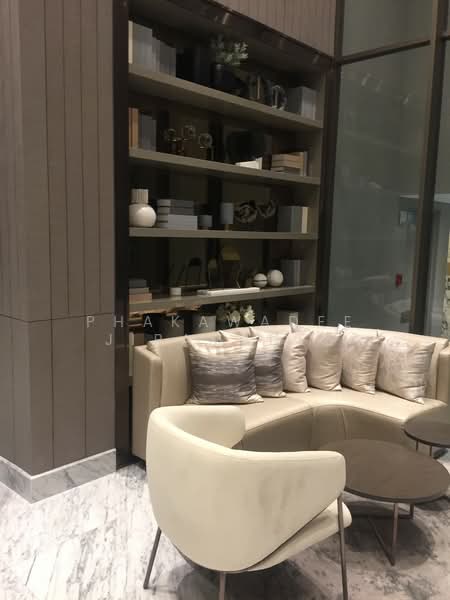 The Esse at Singha Complex, Bangkok, 1788 New Petchaburi Rd, Khlongtoei Nua, Watthana, Bangkok, 1 Bedroom, 35 sqm, Condo For Rent, by Phakawadee Jiramanee, 500478665 - DDproperty.com