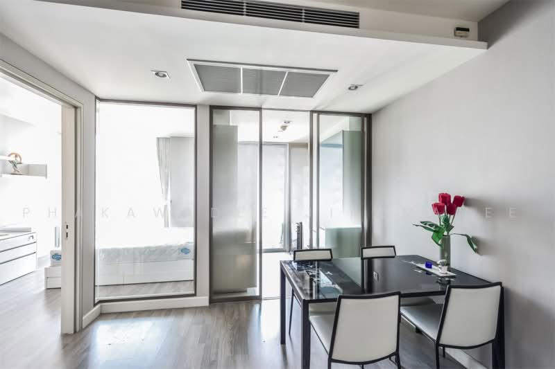 The Room Sathorn, Bangkok, 78 Pan Road, Silom, Bang Rak, Bangkok, 1 Bedroom, 50 sqm, Condo For Rent, by Phakawadee Jiramanee, 500478672 - DDproperty.com