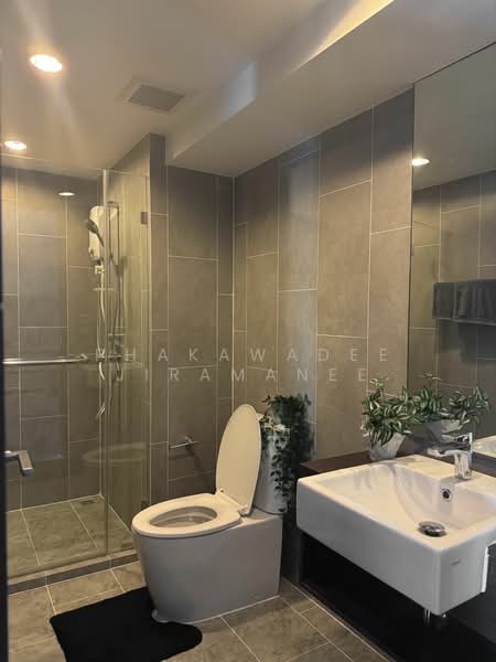 C Ekkamai, Bangkok, 888 Soi Sukhumvit 63, Sukhumvit Road, Khlong Tan Nua, Watthana, Bangkok, 1 Bedroom, 42 sqm, Condo For Rent, by Phakawadee Jiramanee, 500478675 - DDproperty.com