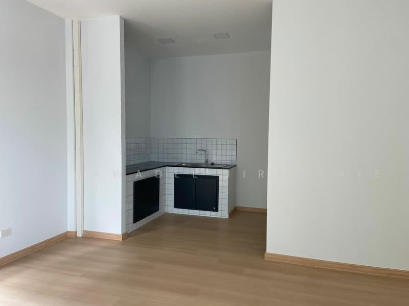 Prem Mansion, Bangkok, 121 Soi Sukhumvit 12, Khlong Toei, Bangkok, 1 Bedroom, 140 sqm, Apartment For Rent, by Phakawadee Jiramanee, 500478696 - DDproperty.com