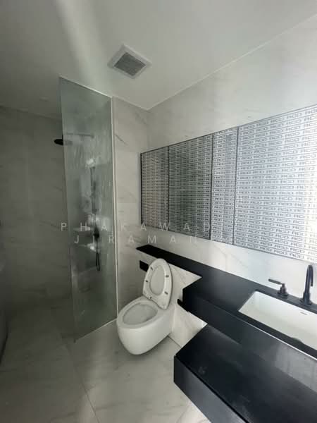 Tait Sathorn 12, Bangkok, Soi Sathorn 12, Sathorn Road, Silom, Bang Rak, Bangkok, 1 Bedroom, 40 sqm, Condo For Rent, by Phakawadee Jiramanee, 500478702 - DDproperty.com