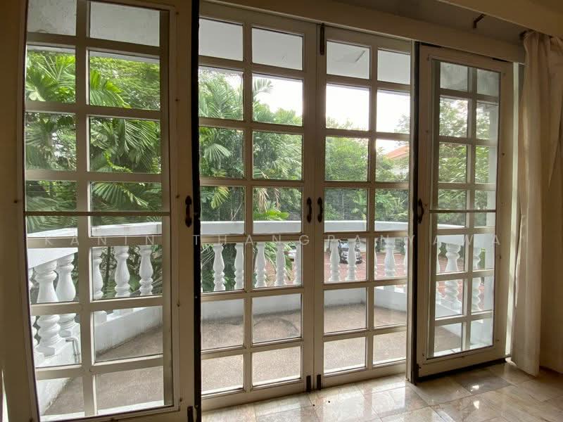 Prompak Gardens Condominium, Bangkok, Sukhumvit, Khlongtoei Nua, Watthana, Bangkok, 3 Bedrooms, 350 sqm, Condo For Rent, by Kanin Thangpanyawa, 500478710 - DDproperty.com