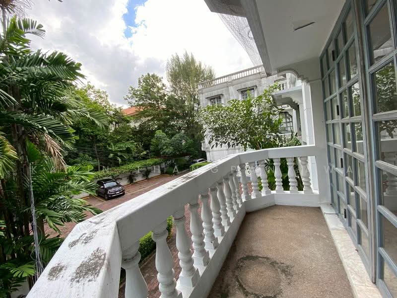 Prompak Gardens Condominium, Bangkok, Sukhumvit, Khlongtoei Nua, Watthana, Bangkok, 3 Bedrooms, 350 sqm, Condo For Rent, by Kanin Thangpanyawa, 500478710 - DDproperty.com