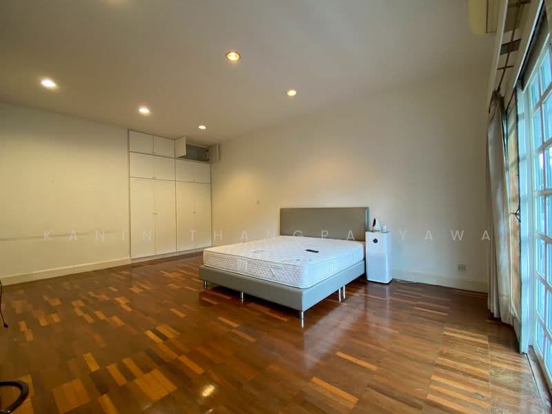 Prompak Gardens Condominium, Bangkok, Sukhumvit, Khlongtoei Nua, Watthana, Bangkok, 3 Bedrooms, 350 sqm, Condo For Rent, by Kanin Thangpanyawa, 500478710 - DDproperty.com