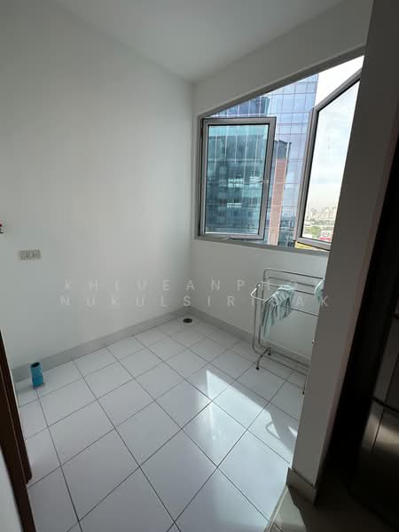 The Star Estate @ Narathiwas, Bangkok, 188 Naradhiwas Rajanagarindra Rd, Chong Nonsi, Yan Nawa, Bangkok, 2 Bedrooms, 100 sqm, Condo For Rent, by Khlueanphon Nukulsirisak, 500478760 - DDproperty.com