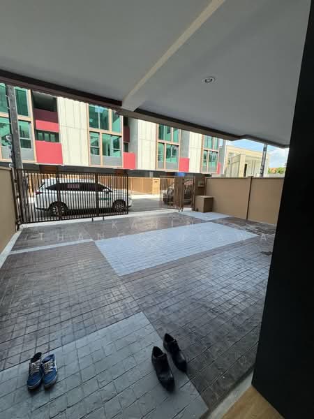 Baan Klang Muang Classe Sukhumvit 77 : บ้านกลางเมือง คลาสเซ่ สุขุมวิท 77, กรุงเทพ, ซอยอ่อนนุช 21, สวนหลวง, กรุงเทพ, 259 ตร.ม., บ้านเดี่ยว ให้เช่า, โดย Kanin Thangpanyawa, 500478773 - DDproperty.com