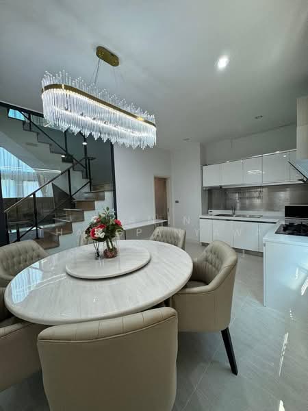 Baan Klang Muang Classe Sukhumvit 77, Bangkok, Soi On Nut 21, Suan Luang, Bangkok, 4 Bedrooms, 259 sqm, Single Detached House For Rent, by Kanin Thangpanyawa, 500478773 - DDproperty.com