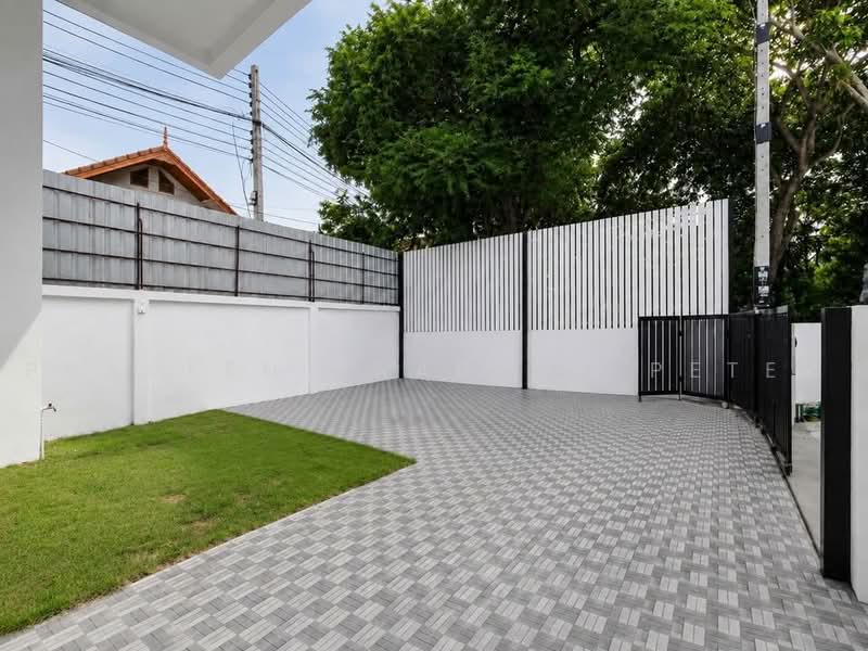 Deperfect Village A6, Chon Buri (Pattaya), Sukhumvit Road, Nong Pru, Bang Lamung (Pattaya), Chon Buri (Pattaya), 4 Bedrooms, 138 sqm, Townhouse For Rent, by Praveen Peter, 500478815 - DDproperty.com