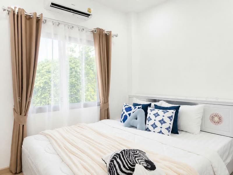 หมู่บ้านดีเพอร์เฟค A6 (Deperfect Village A6), ชลบุรี, Sukhumvit Road, หนองปรือ, บางละมุง, ชลบุรี, 138 ตร.ม., ทาวน์เฮ้าส์ ให้เช่า, โดย Praveen Prabhat Peter, 500478815 - DDproperty.com