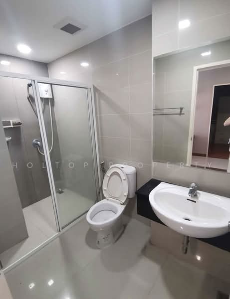 Airlink Residence, Bangkok, Rom Klao Road, Khlong Sam Prawet, Lat Krabang, Bangkok, 2 Bedrooms, 49 sqm, Condo For Rent, by Holtop Property, 500478874 - DDproperty.com