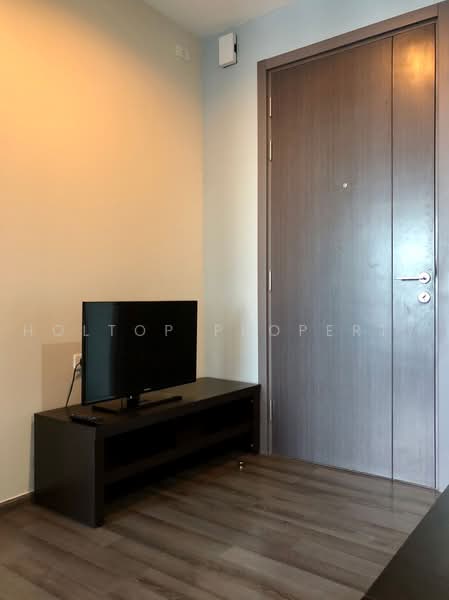 The Base Park East Sukhumvit 77, Bangkok, 99 Soi Pridi Banomyong 2, Phra Kanong Nua, Watthana, Bangkok, 1 Bedroom, 30 sqm, Condo For Rent, by Holtop Property, 500478877 - DDproperty.com