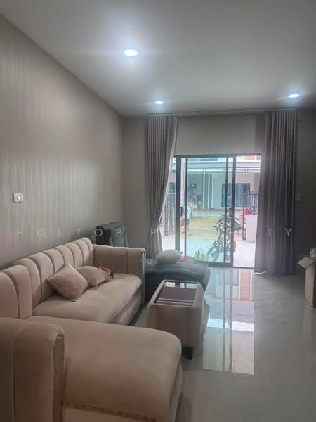 The Atrium, Bangkok, 10220, Khlong Tanon, Sai Mai, Bangkok, 3 Bedrooms, 1 sqm, Townhouse For Rent, by Holtop Property, 500478884 - DDproperty.com