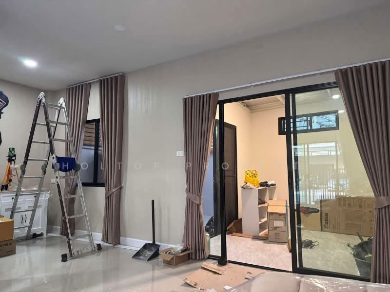The Atrium, Bangkok, 10220, Khlong Tanon, Sai Mai, Bangkok, 3 Bedrooms, 1 sqm, Townhouse For Rent, by Holtop Property, 500478884 - DDproperty.com