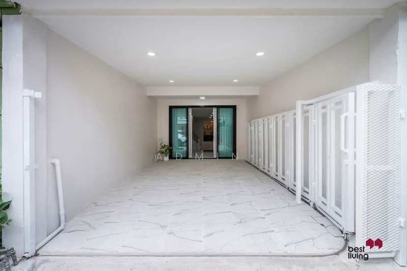 Pracharatbamphen9 Huaikwang, Bangkok, Huai Khwang, Huai Khwang, Bangkok, 2 Bedrooms, 100 sqm, Townhouse For Sale, by Admin, 500478899 - DDproperty.com