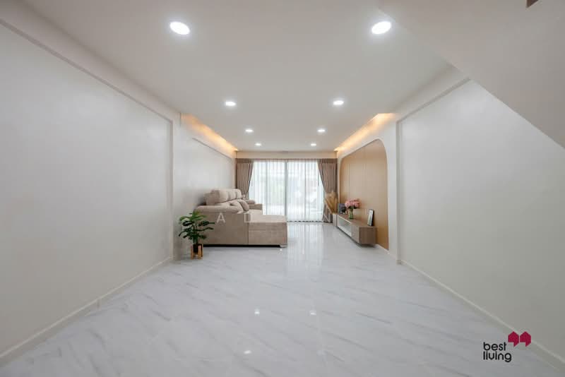 Pracharatbamphen9 Huaikwang, Bangkok, Huai Khwang, Huai Khwang, Bangkok, 2 Bedrooms, 100 sqm, Townhouse For Sale, by Admin, 500478899 - DDproperty.com